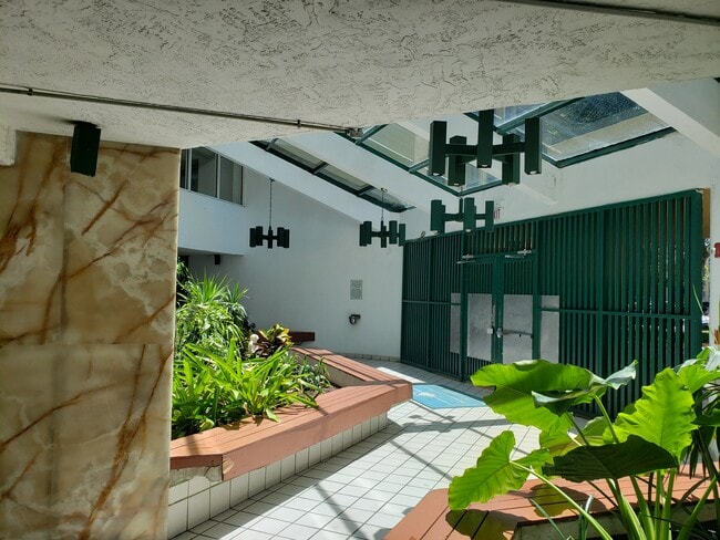 Photo - 11750 SW 18th St Unit 403-1