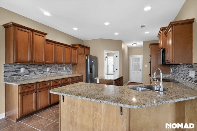 Photo - 4886 Fox Springs Dr