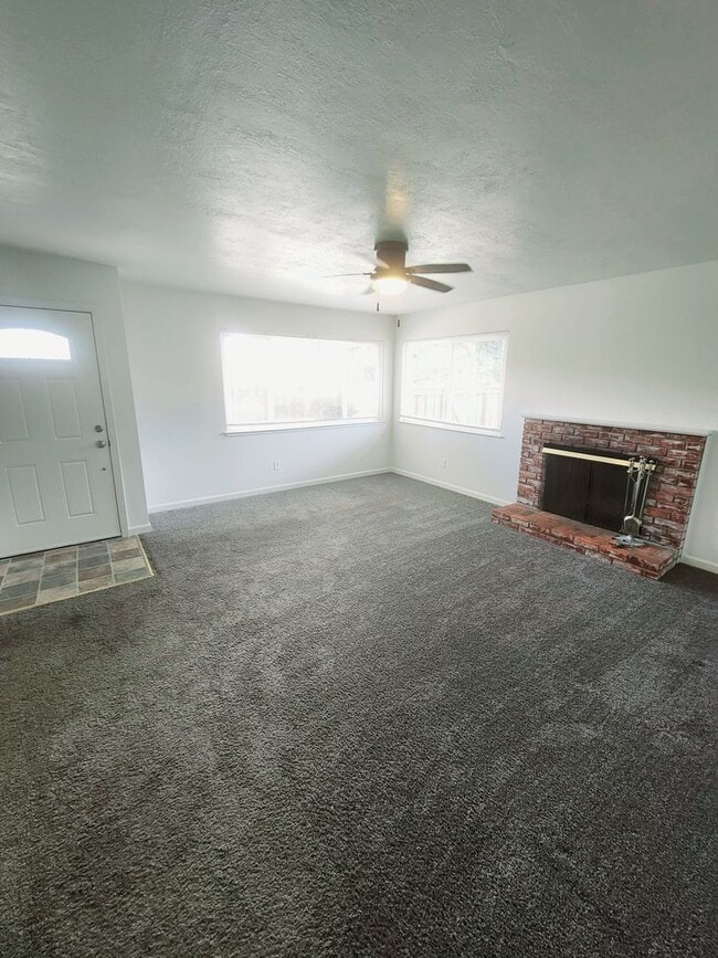1357 Gary Way