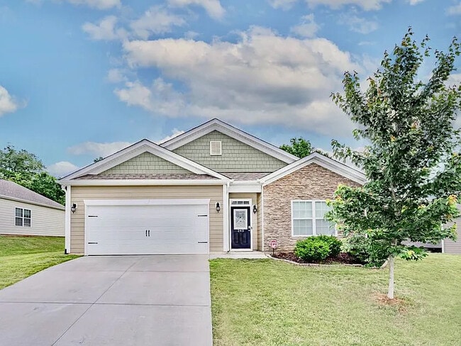 Photo - 245 Hartwood Lake Ln