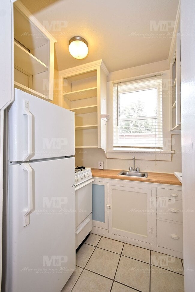 Photo - 318 W Laurel St Unit 318 W. Laurel St. #B-L318B