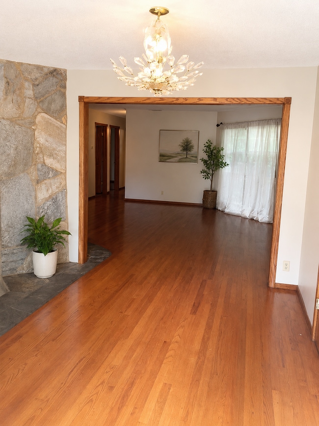 Photo - 1148 E San Madele Ave