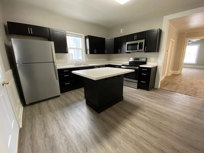 Photo - Beautiful 4 Bed 1.5 Bath Home in Moorhead