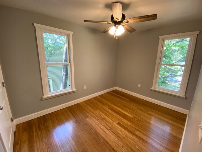 Photo - 460 Alden Ave Unit B