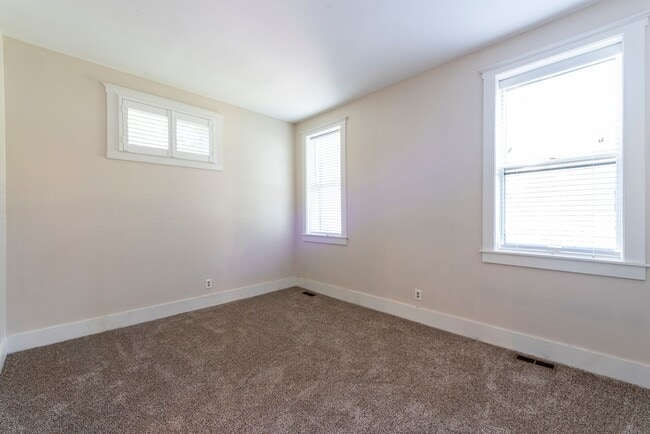 Photo - 2 bedroom 1 bath Condo for rent.
