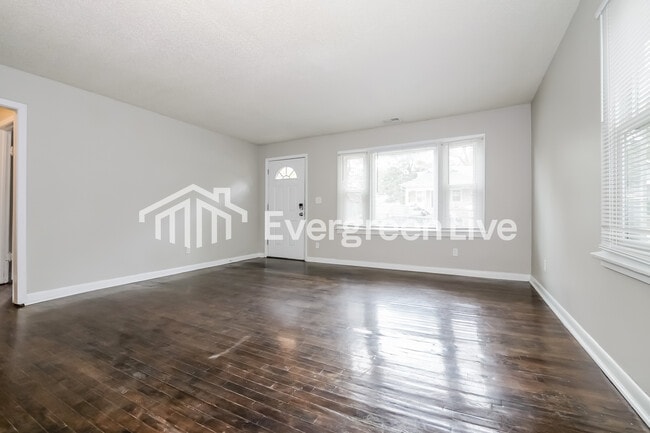 Photo - 319 S Hocker Ave