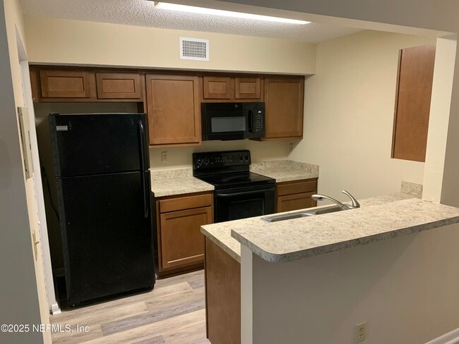 Photo - 5473 Pinehaven Ct