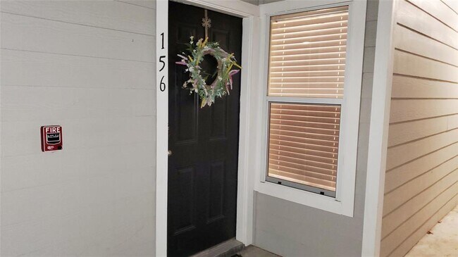 Building Photo - 12166 Metric Blvd Unit 156