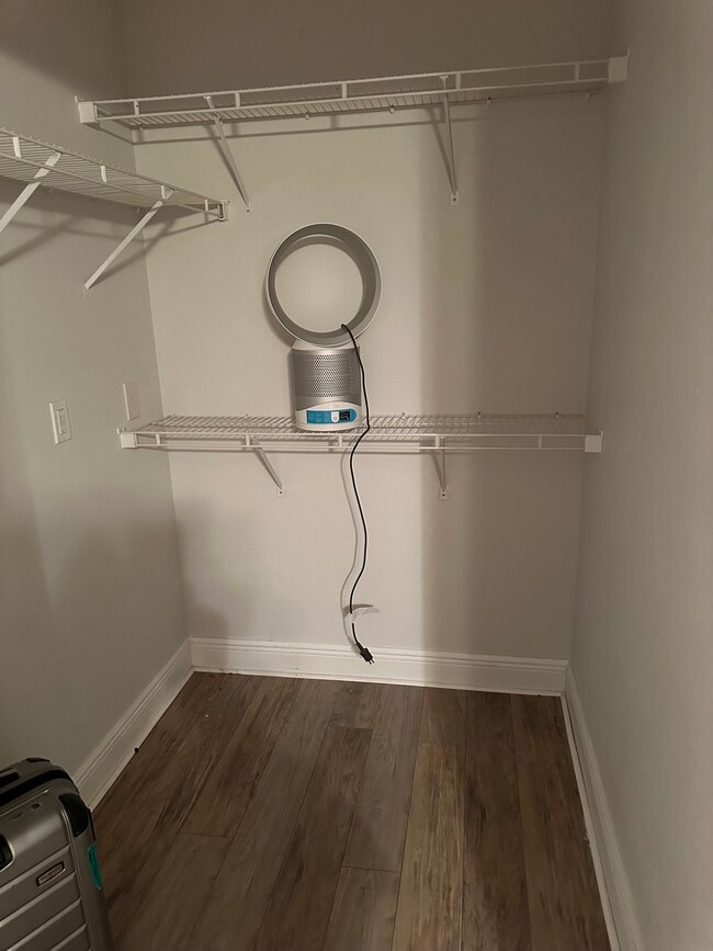 walk-in closet - 7405 Vista Way Unit 102