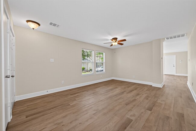 Photo - 21090 Alden's Oak