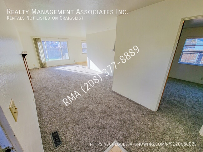 Photo - 2719 Agate St