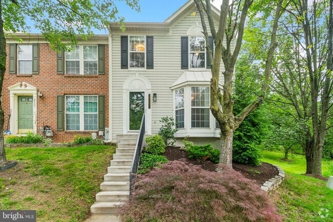 Building Photo - 9525 Oakhurst Dr Rental