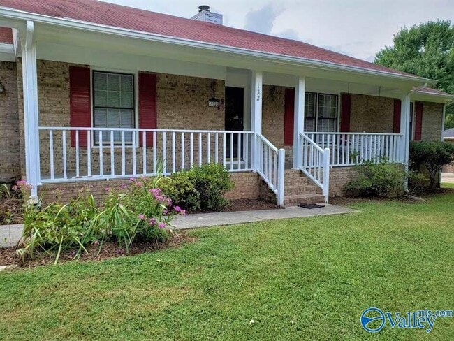Photo - 132 Raleigh Way