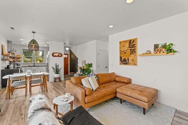 Photo - 61025 Lodgepole Dr