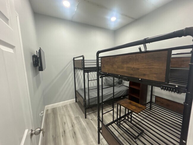 Photo - 901 Vicenza St Unidad Mother in Law Suite