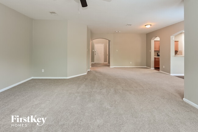 Photo - 6610 Albion Cresent Dr