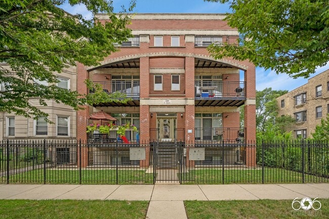 Building Photo - 5406 S Indiana Ave Unit 5406 S. Indiana  4S Rental