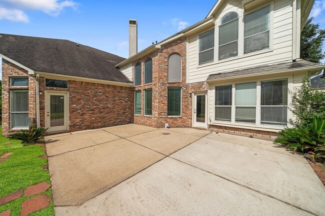 Building Photo - 6026 Briar Hill Ct Rental