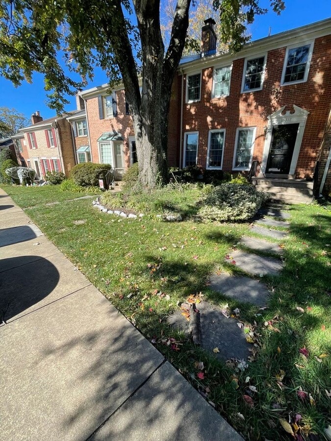 Beautiful 3 Bed 2/2 Bath Brick Townhome Wi... - Beautiful 3 Bed 2/2 Bath Brick Townhome Wi...