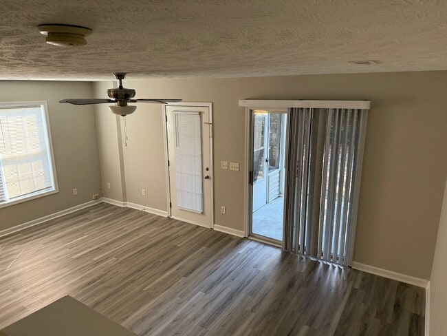 Photo - 617A 15th Ave S