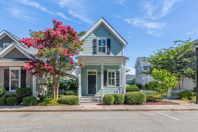 Building Photo - Sweetgrass Square - Market Common Rental