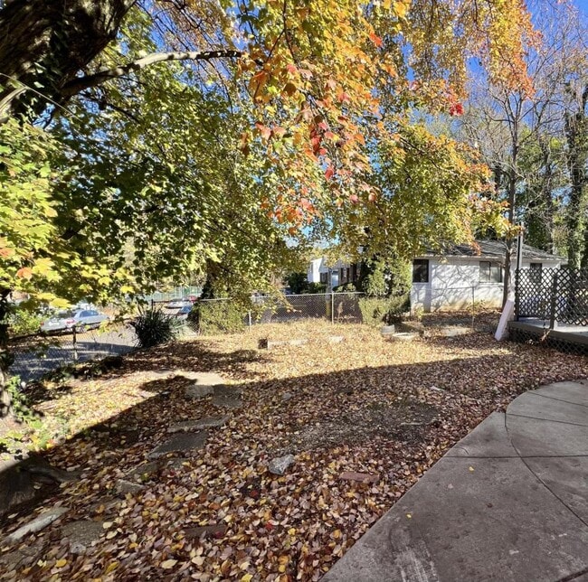 Photo - 4510 Heath St