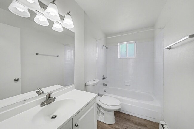 Photo - 4270 Loomis Ave Unit D