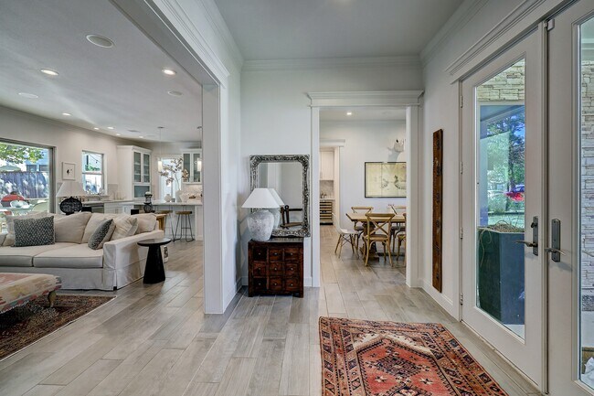 Photo - 1531 Auline Ln