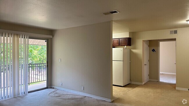 Building Photo - 1 Bedroom Condo with pool, spa, tennis cou... Unit 60