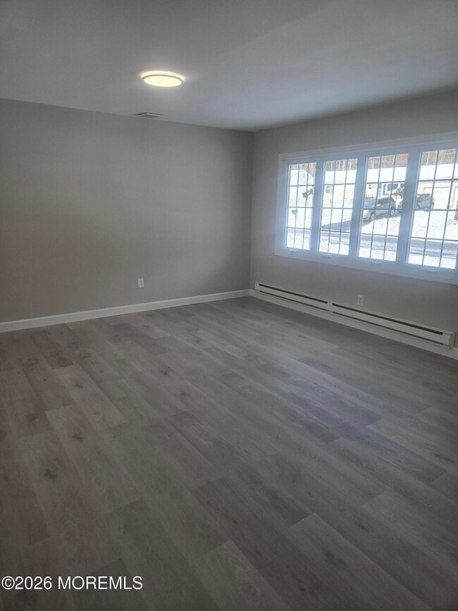 Photo - 361 Constitution Dr