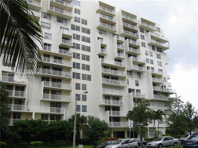 Building Photo - 150 SE 25th Rd Unit 10I Rental
