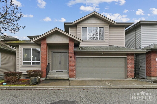 Building Photo - 3-Bedroom, 3.5-Bathroom home Unit 28