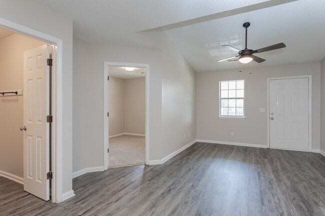 Photo - Explore the allure of our fully renovated ... Unit 12