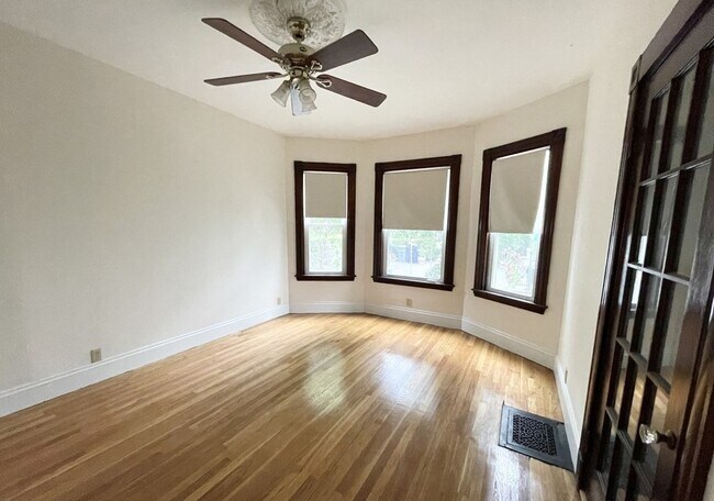 Photo - 72 Roseclair St Unit 1