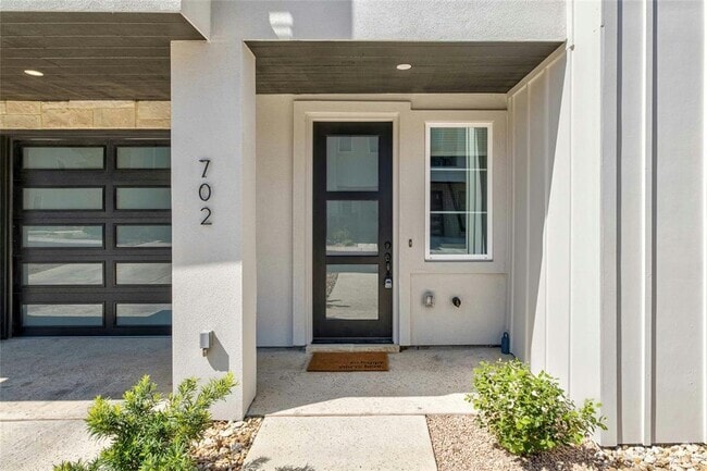 Building Photo - 12001 Vista Parke Dr Unit 702 Rental