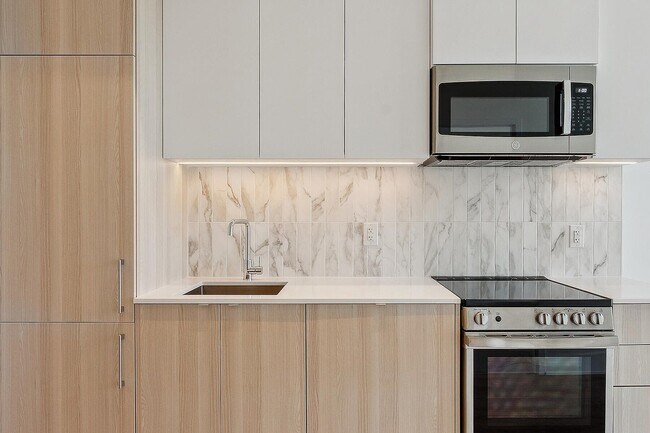 Photo - 500 Dupont St