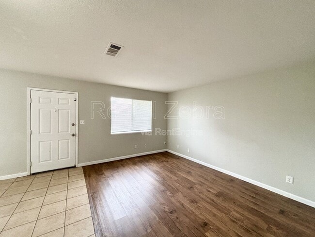 Photo - 920 Vermont Ave