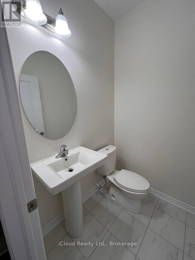 Photo - 214 Broadacre Dr