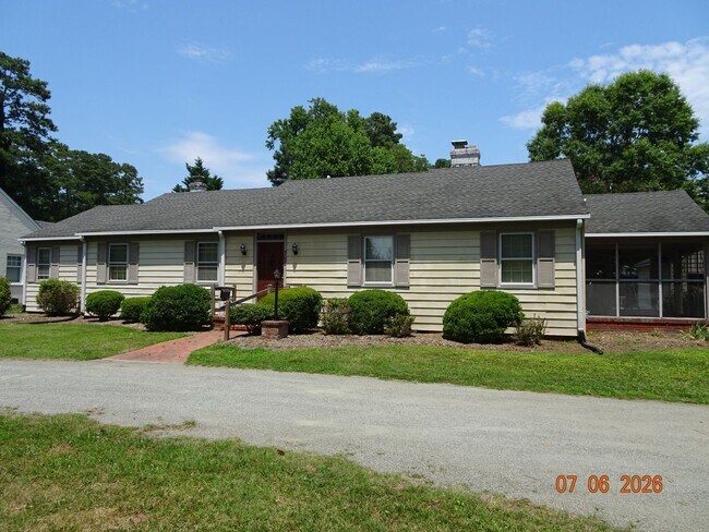 Photo - 3 bedrooms, 2 baths single family home