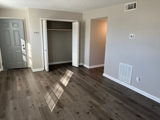 Photo - Reduced Pricing!