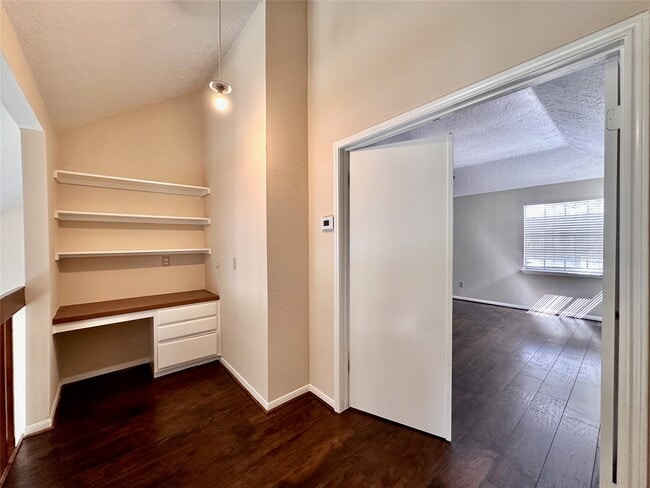 Photo - 6437 Chatham Island Ln