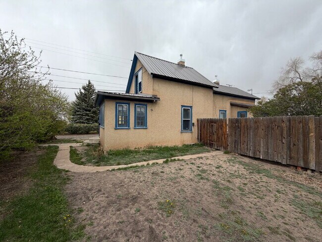 511 E Fremont St