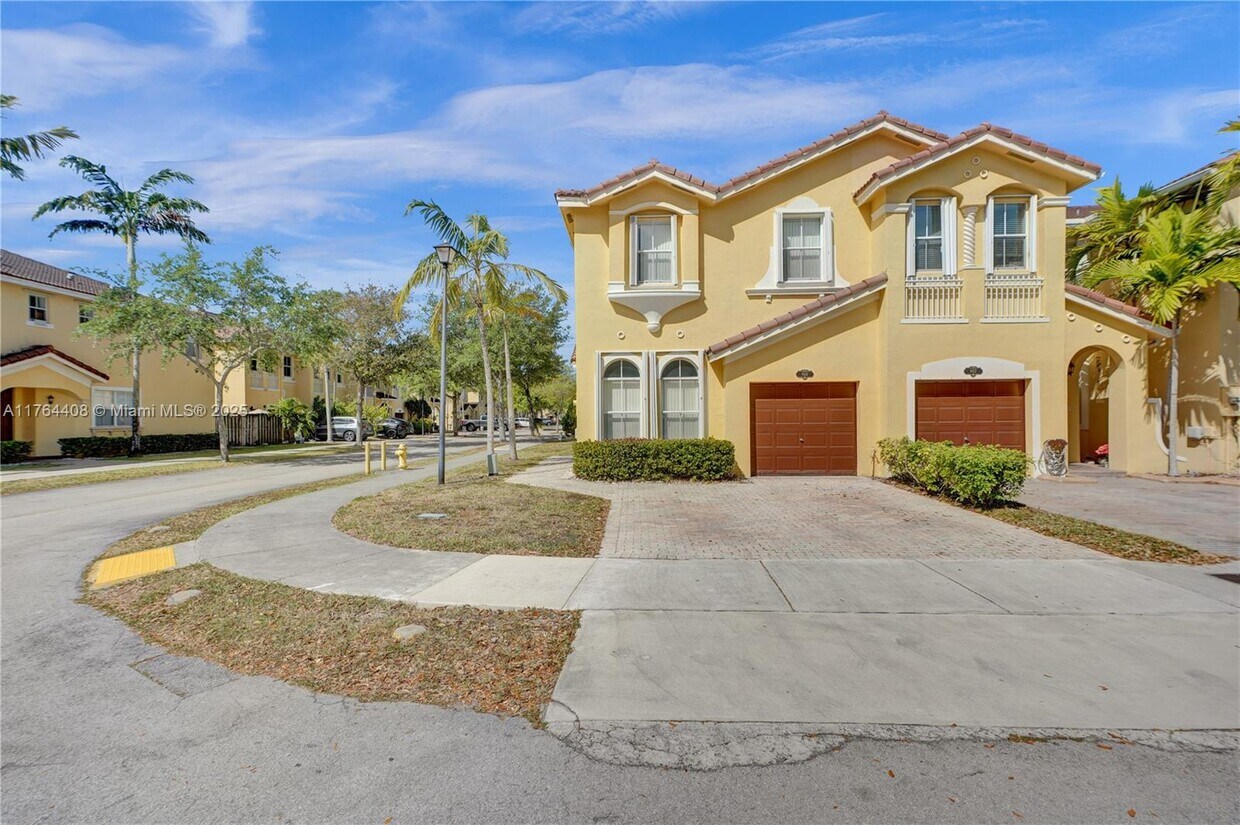 Photo - 906 SW 149th Ct (Miami, FL)