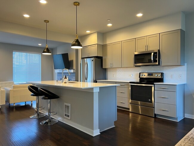 Photo - 14913 48th Ave W