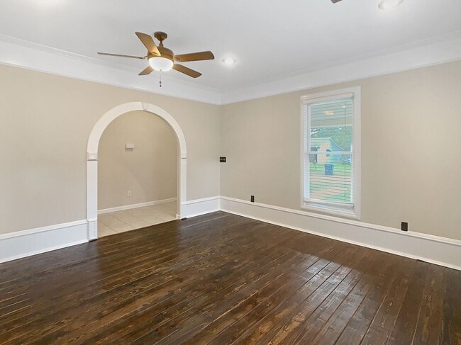 Photo - 2303 22nd St