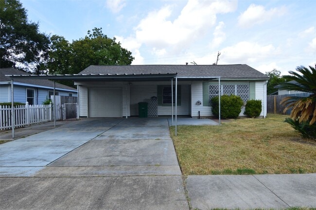 Building Photo - 1403 Elton St