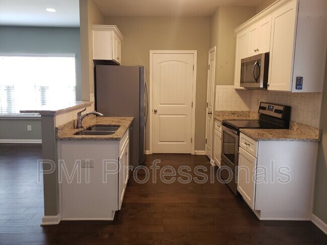 Photo - 2293 Cason Ln