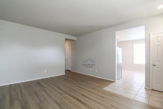 Photo - 5407 Mariner Ln