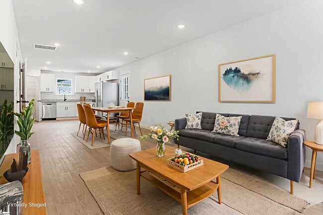 Photo - 18 Catawba Ave