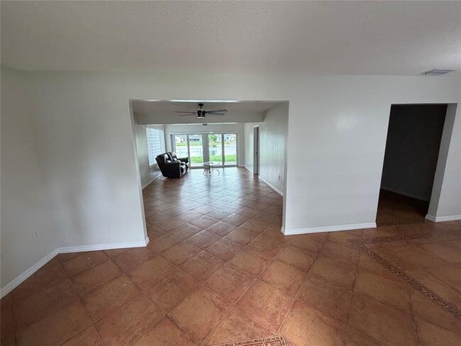 Photo - 1130 NW 83rd Way